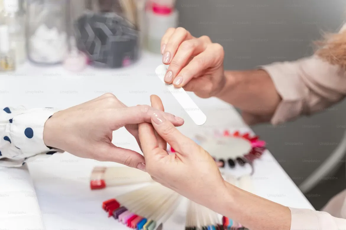 Cambio Colore e Rimozioni Delicate - BiBi Nails Sona